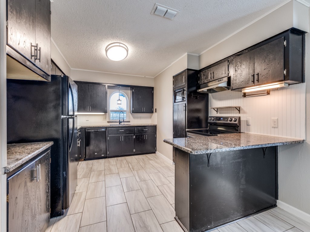 7335 Reed Road Azle TX 76020