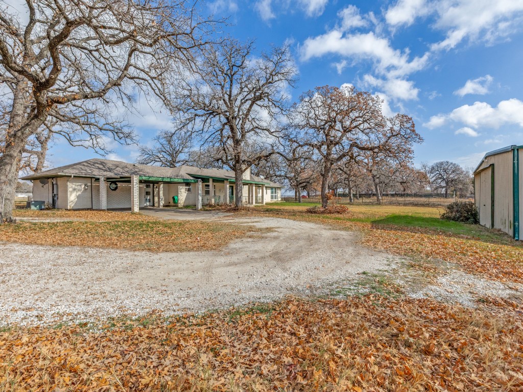 7335 Reed Road Azle TX 76020