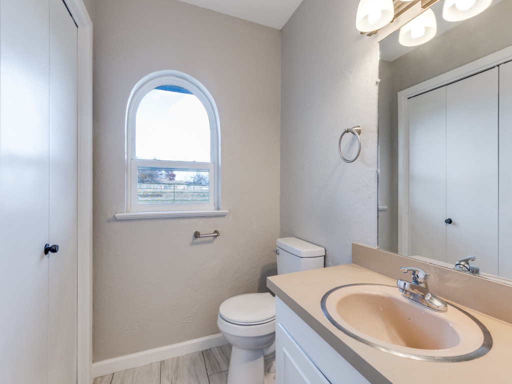 7335 Reed Road Azle TX 76020