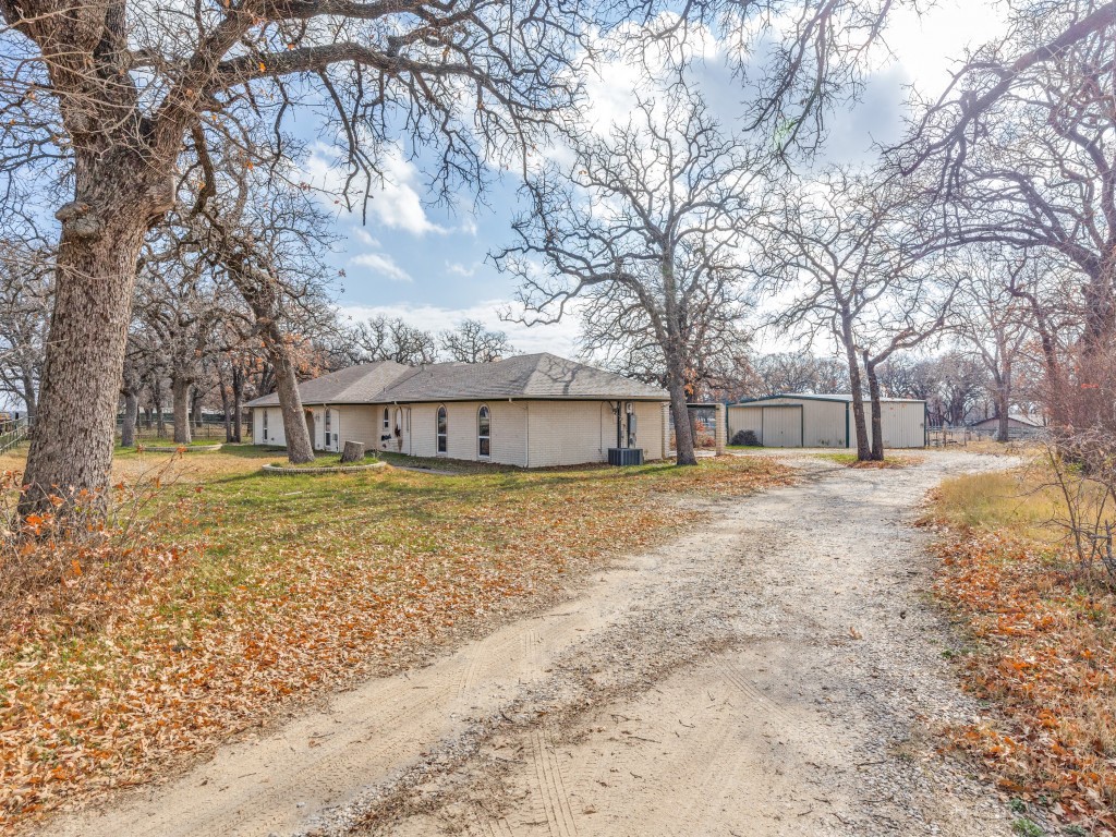 7335 Reed Road Azle TX 76020