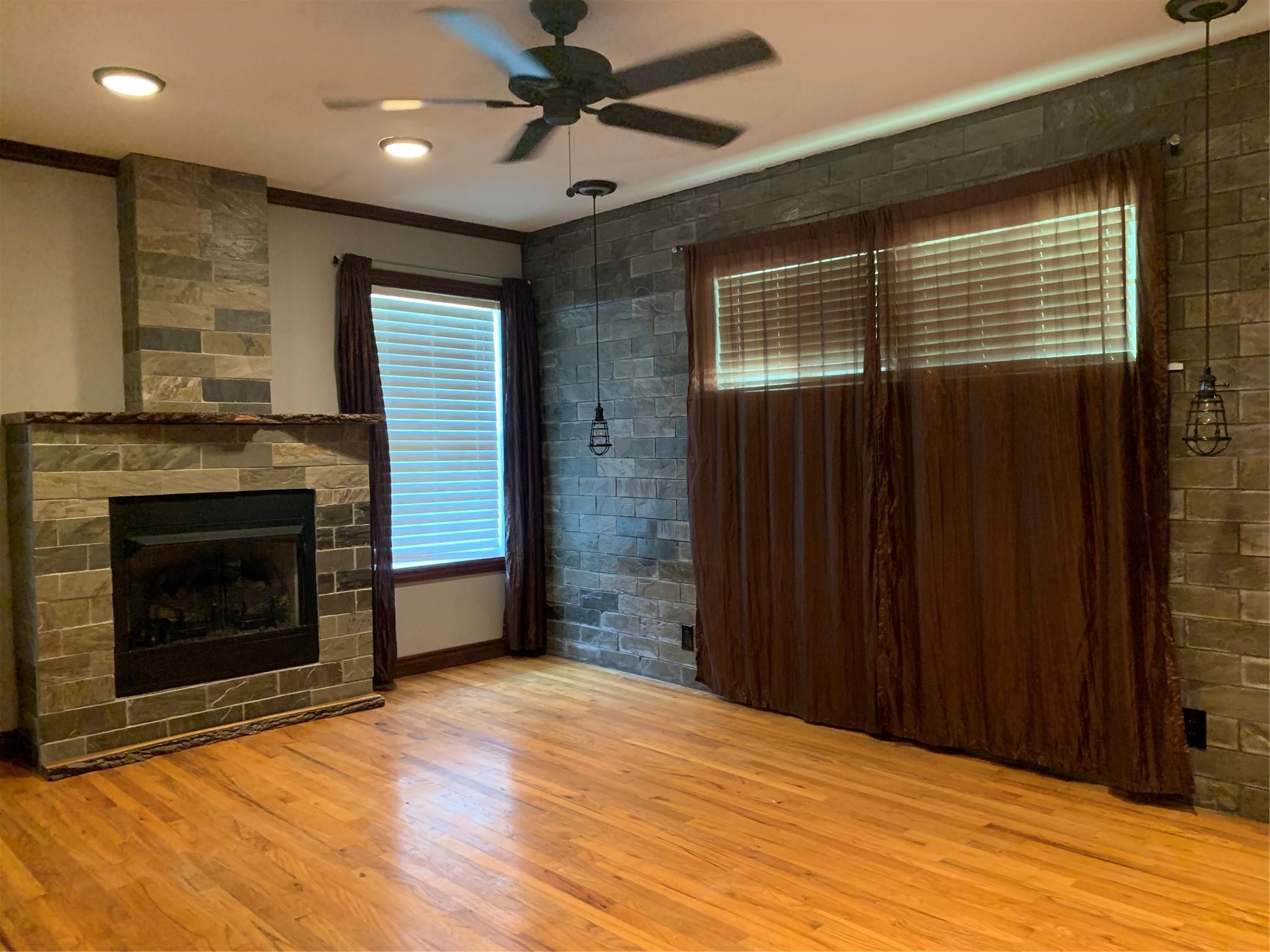 1012 S Maurice Avenue Denison TX 75020