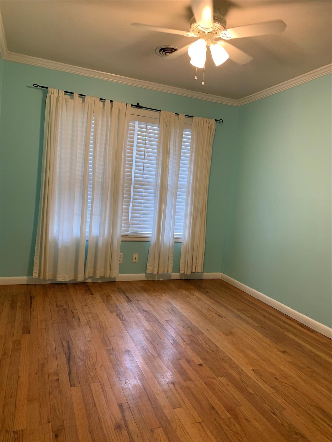 1012 S Maurice Avenue Denison TX 75020