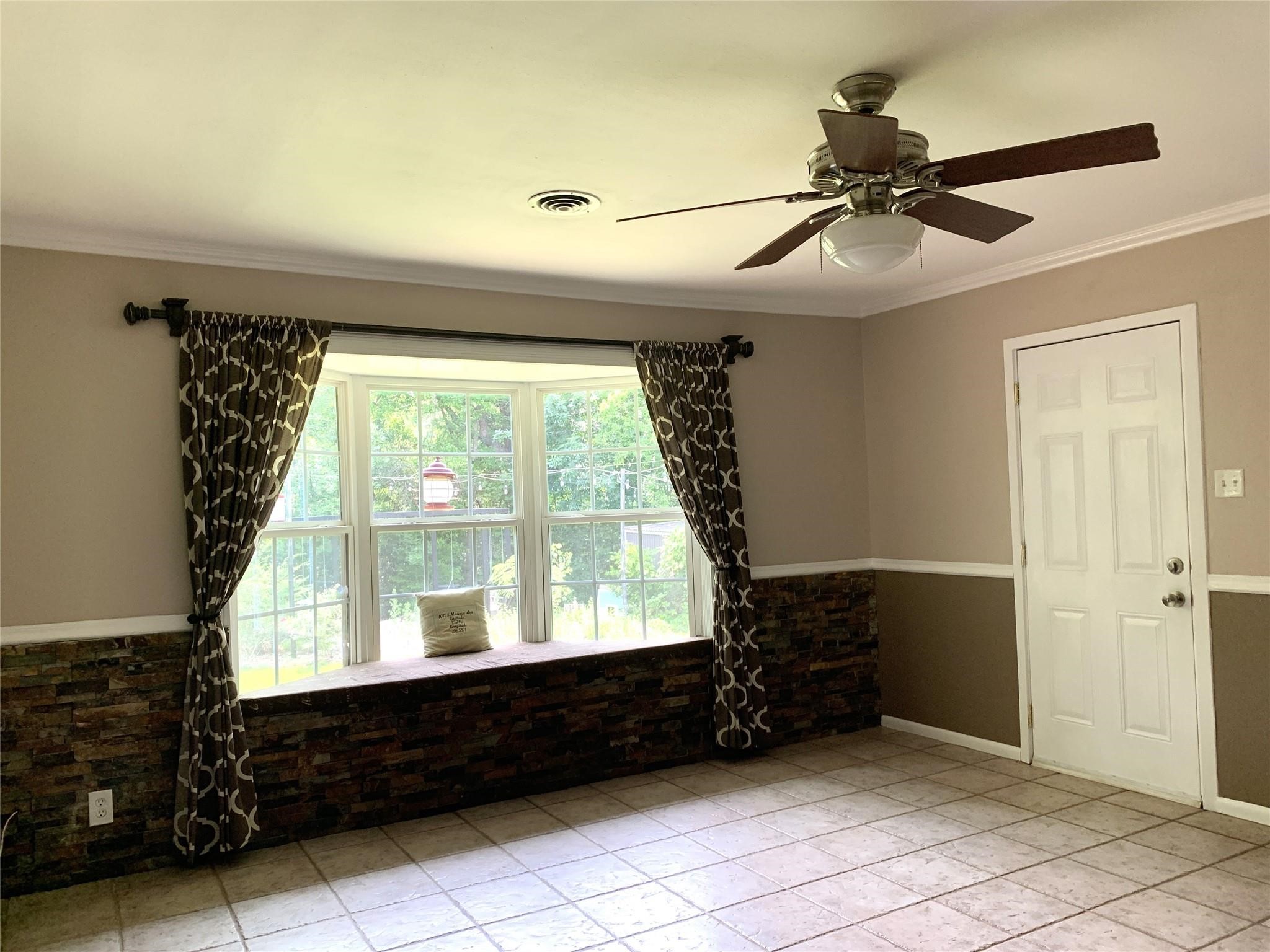 1012 S Maurice Avenue Denison TX 75020