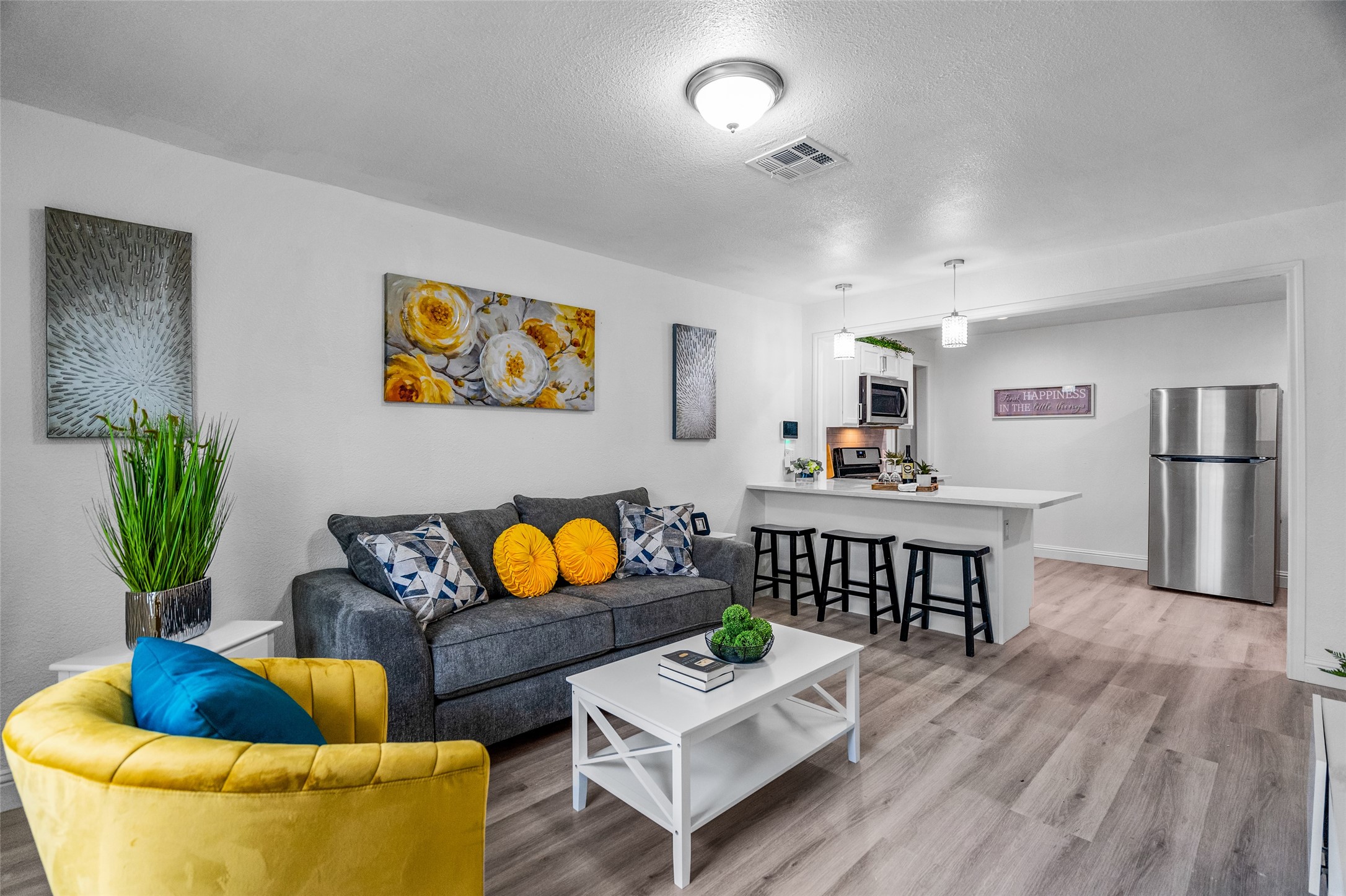 2250 Areba Street Dallas TX 75203