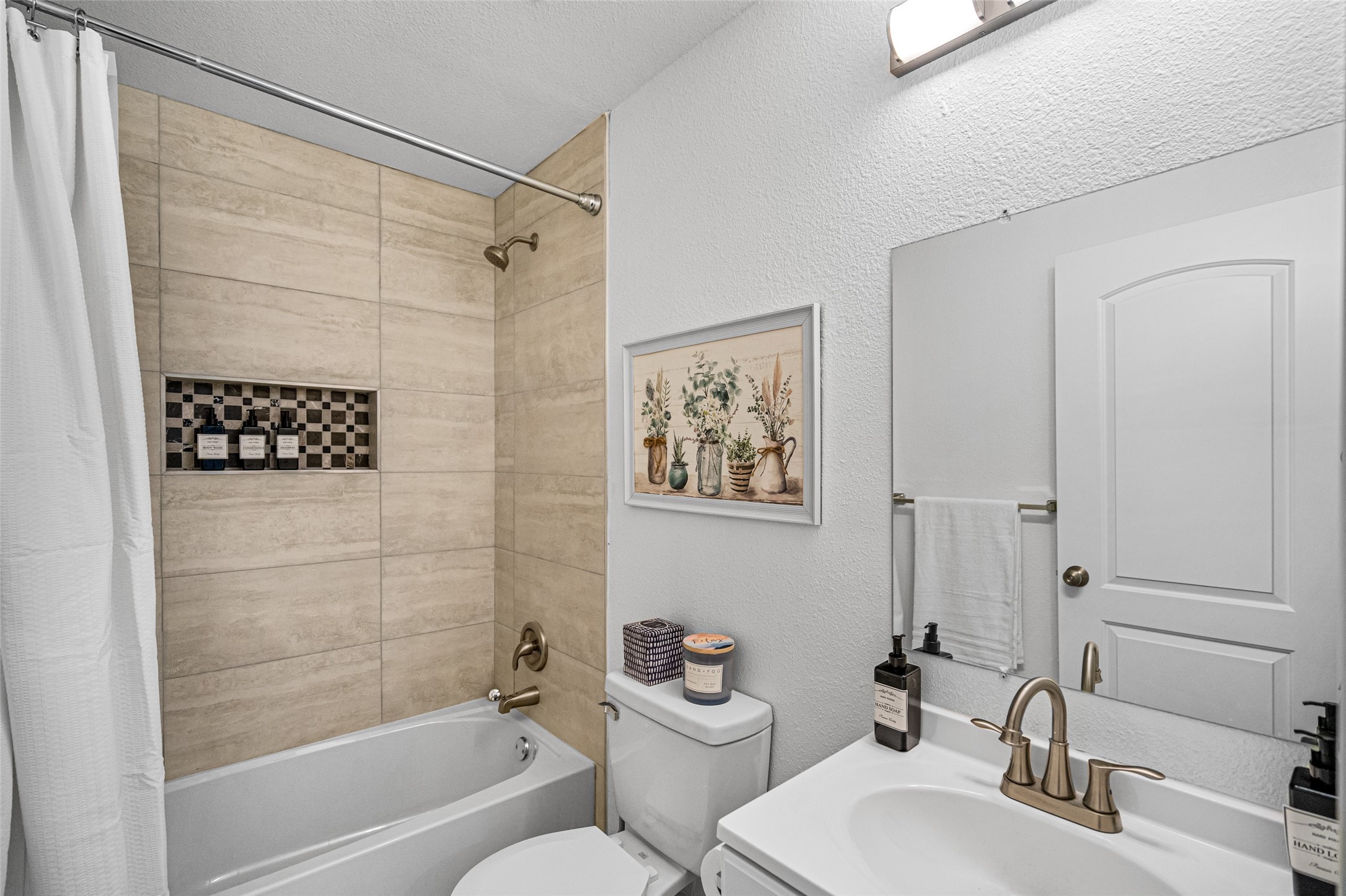 2250 Areba Street Dallas TX 75203