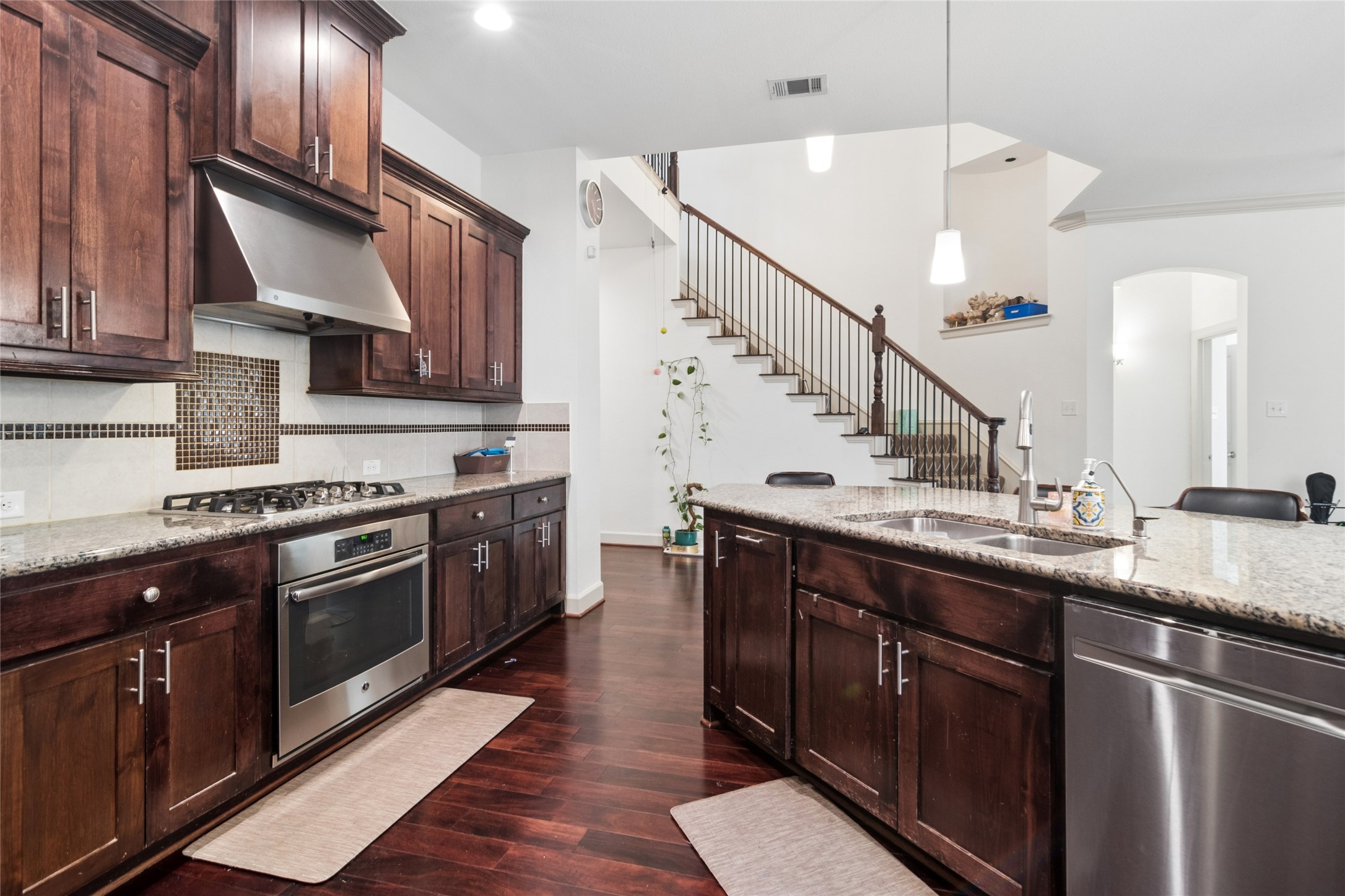 6715 Castillo Street Irving TX 75039