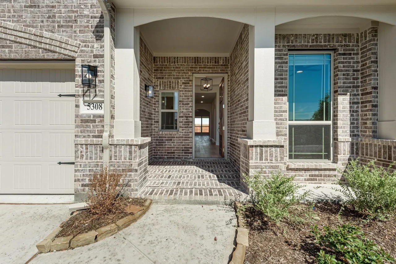 5308 Century Lake Lane Denton TX 76226