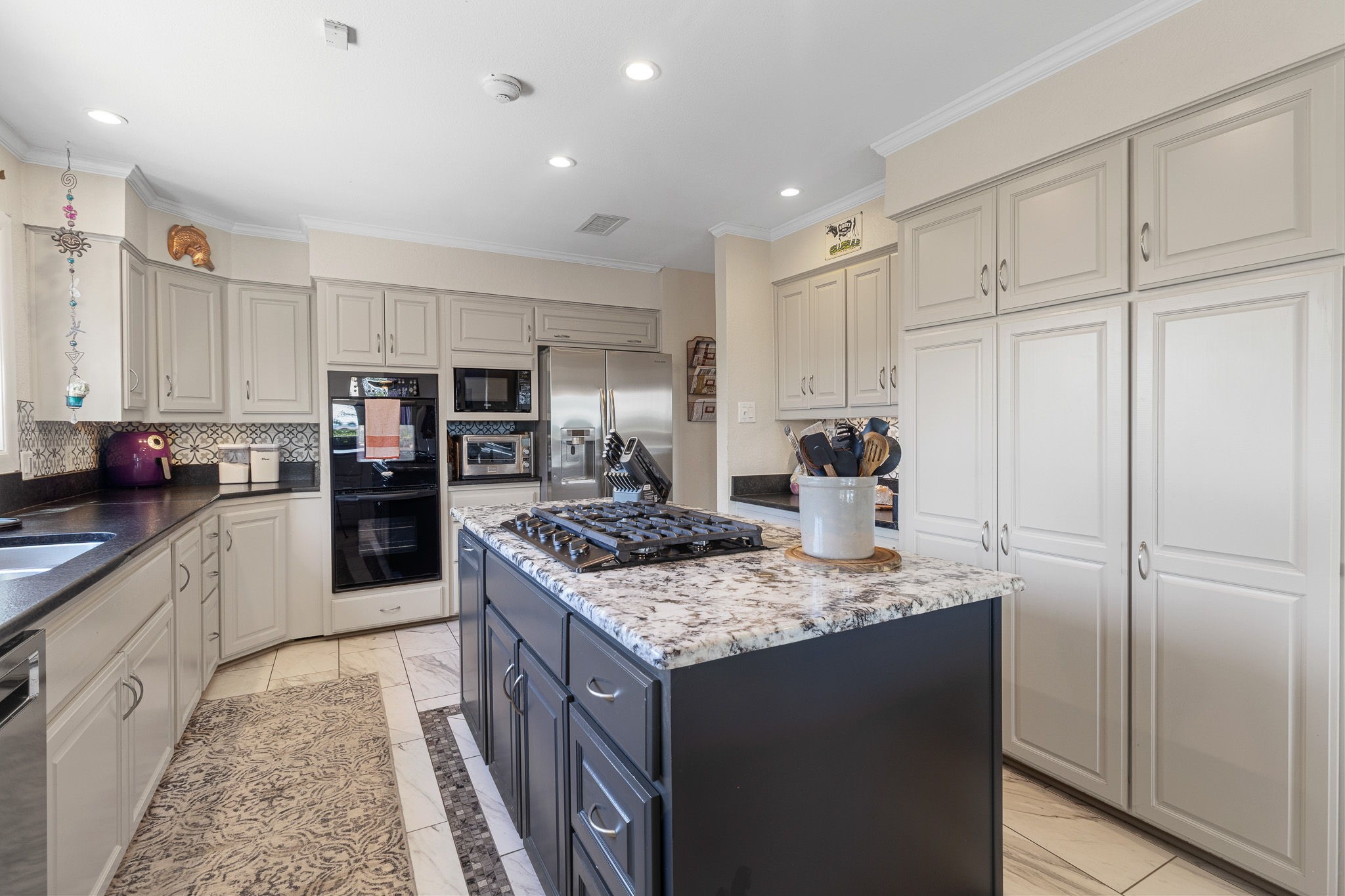 905 Crowley Road Arlington TX 76012