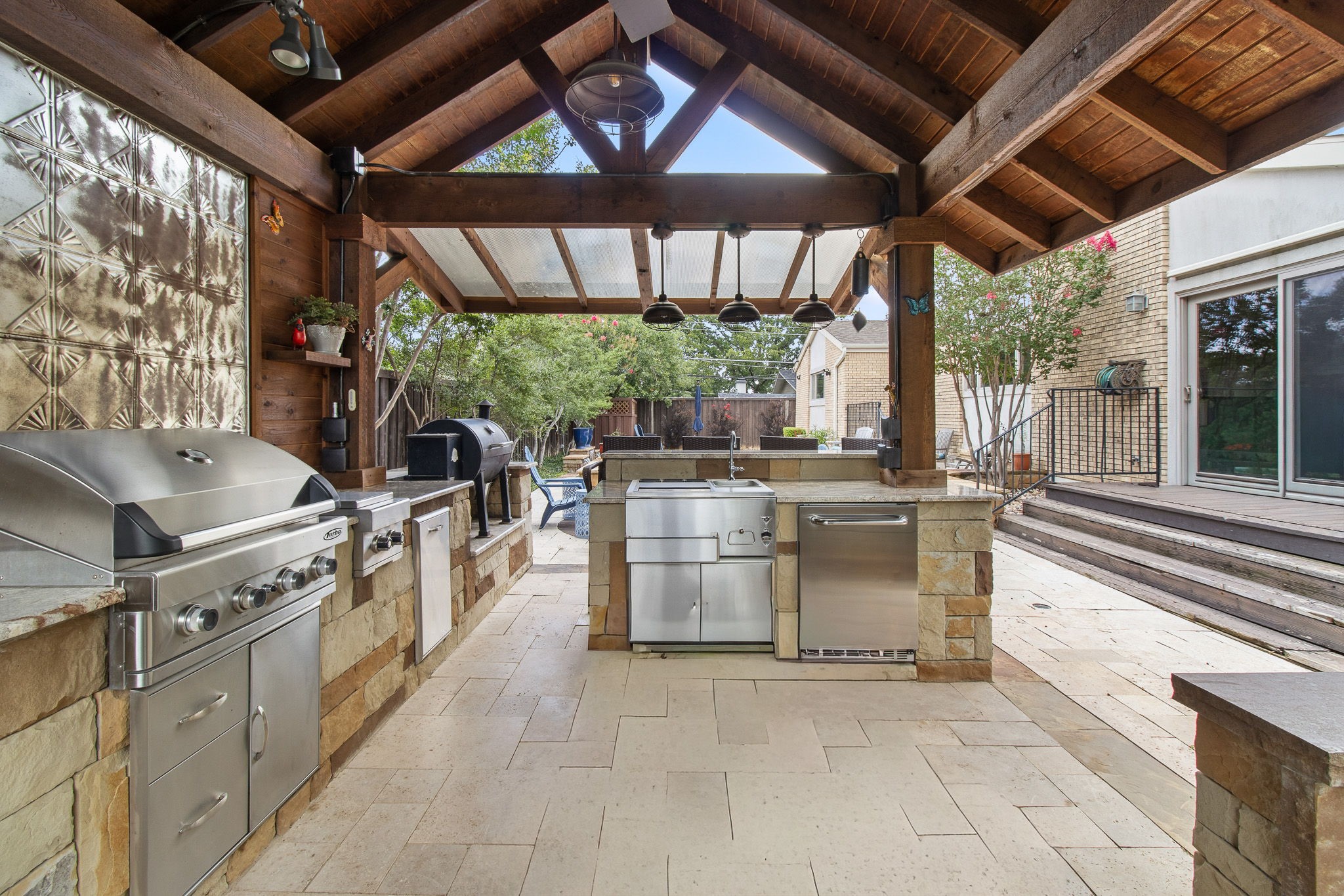 905 Crowley Road Arlington TX 76012