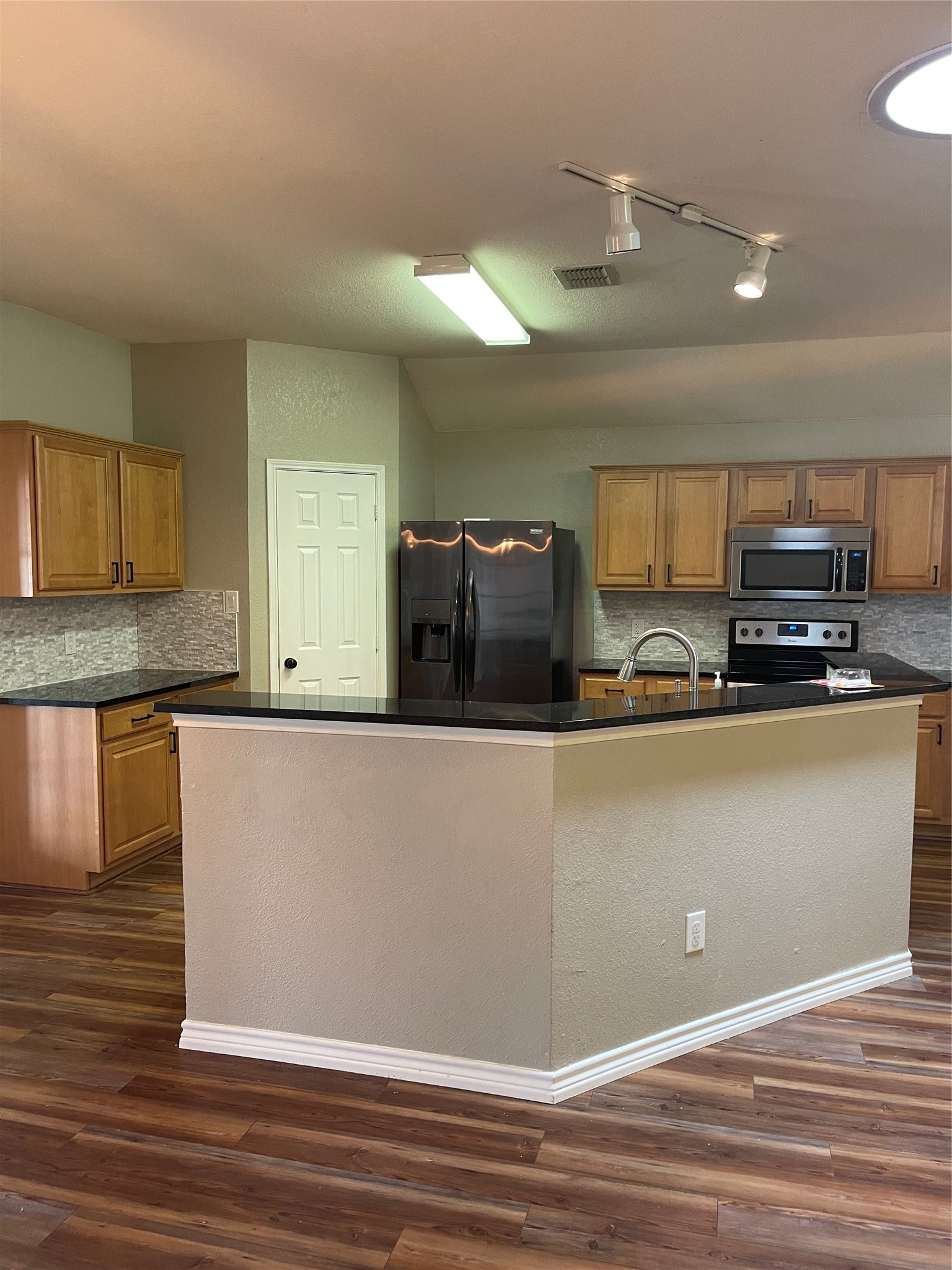 4700 Topaz Lane Granbury TX 76049
