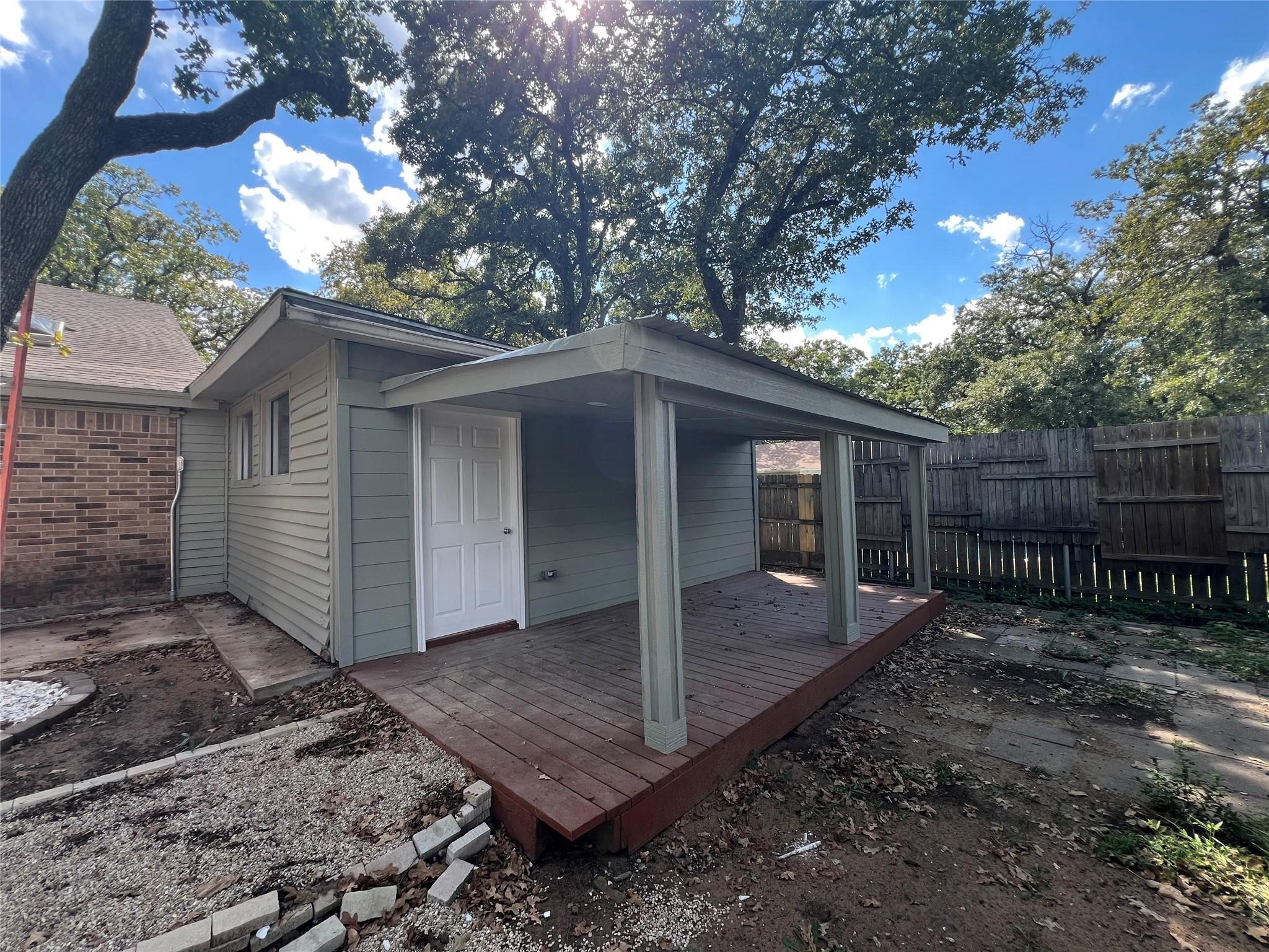 208 Shelmar Drive Euless TX 76039
