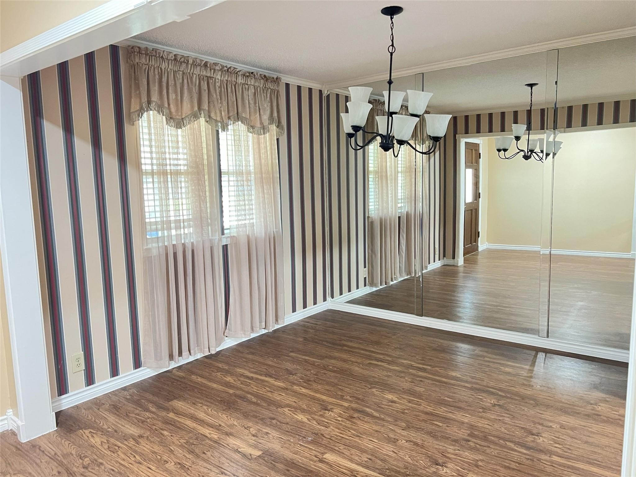 208 Shelmar Drive Euless TX 76039