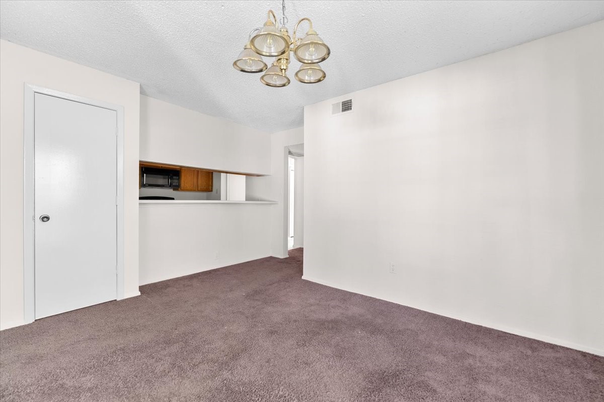9621 Walnut Street Dallas TX 75243