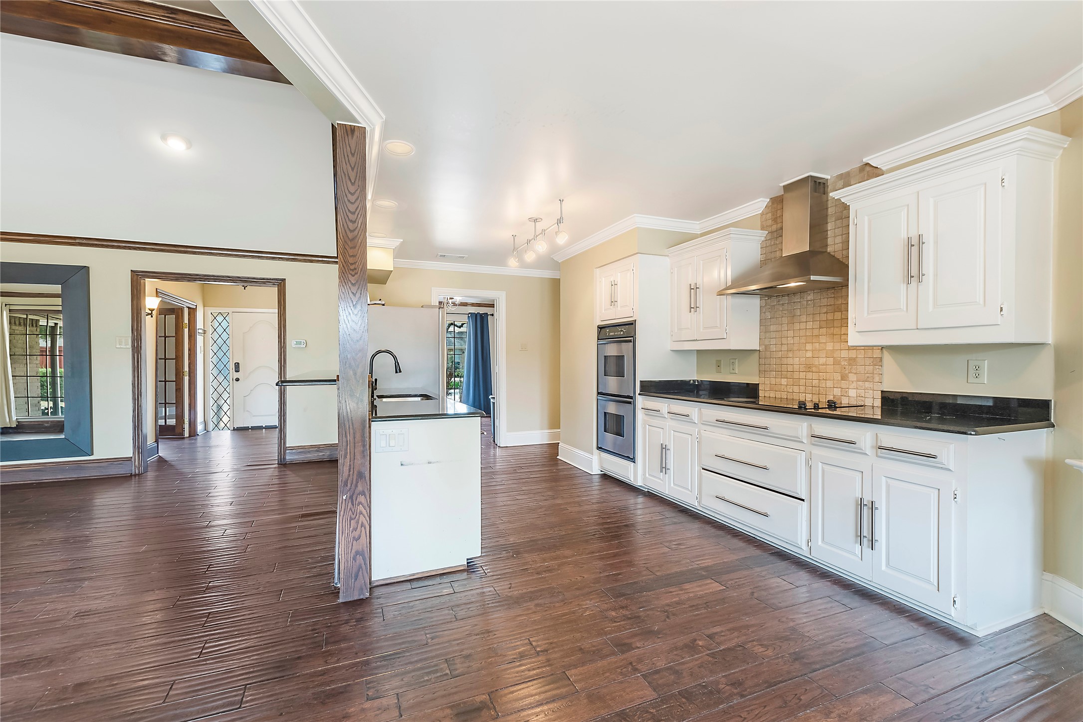 6109 Highgate Lane Dallas TX 75214
