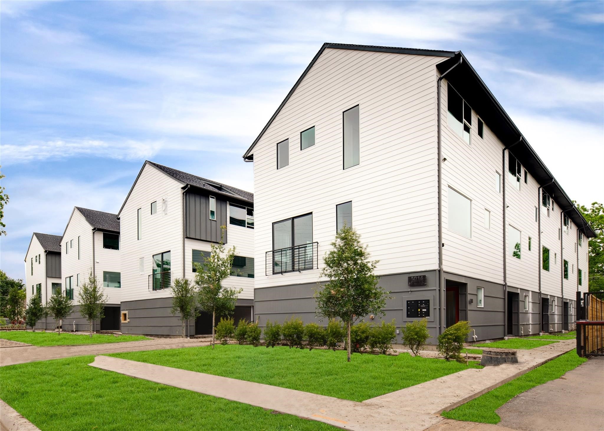 5026 Bryan Street Dallas TX 75206