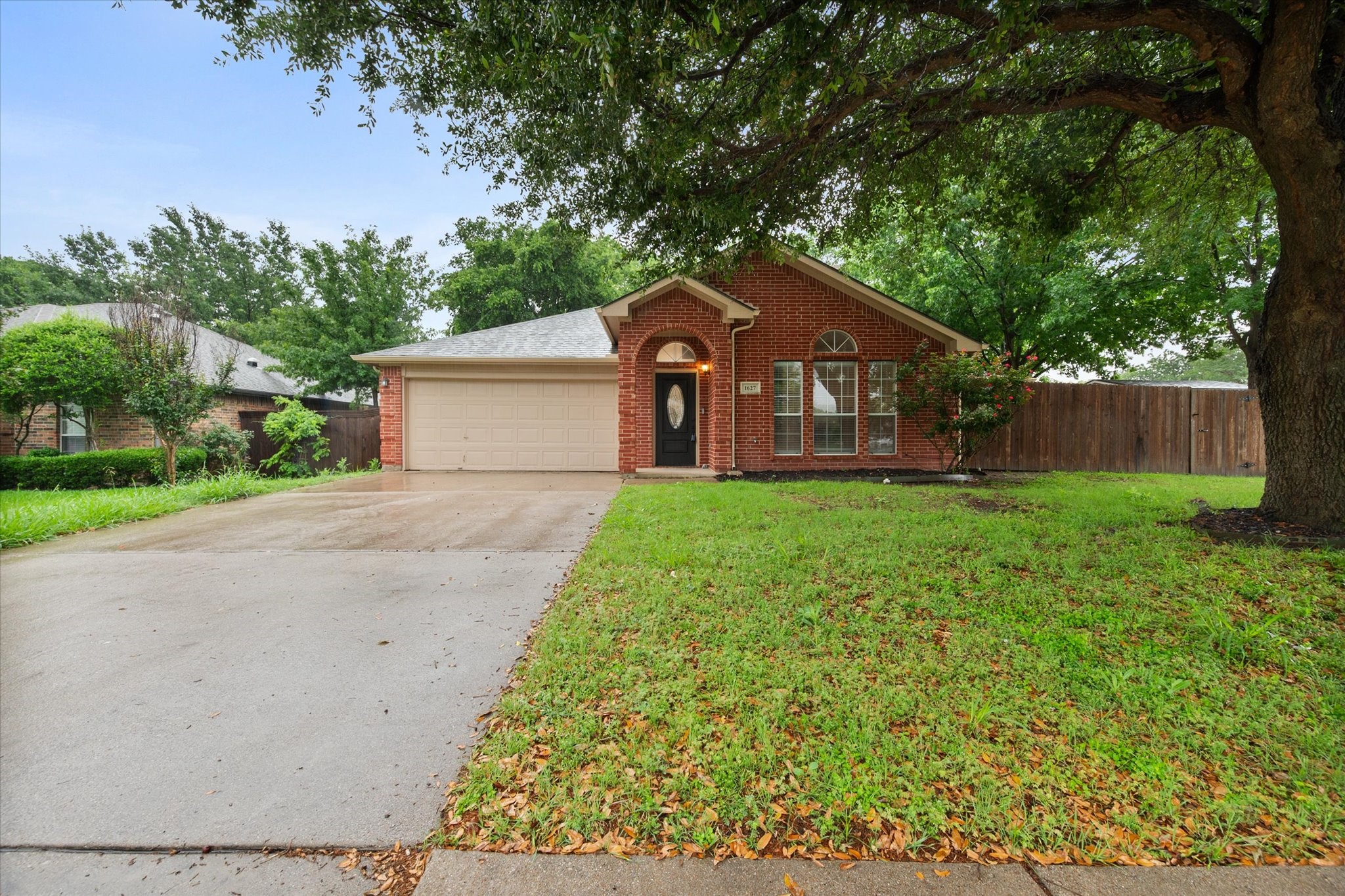 1627 Wintercrest Road Grand Prairie TX 75052