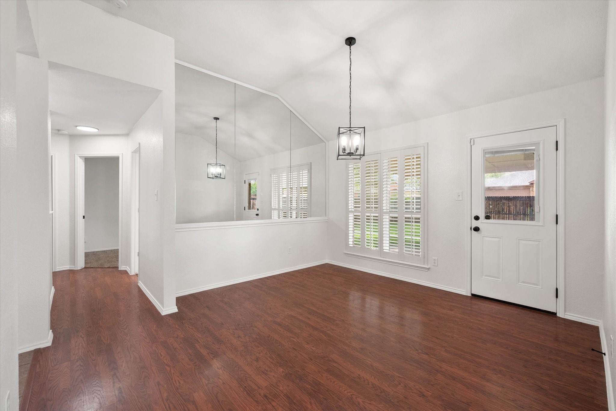 1627 Wintercrest Road Grand Prairie TX 75052