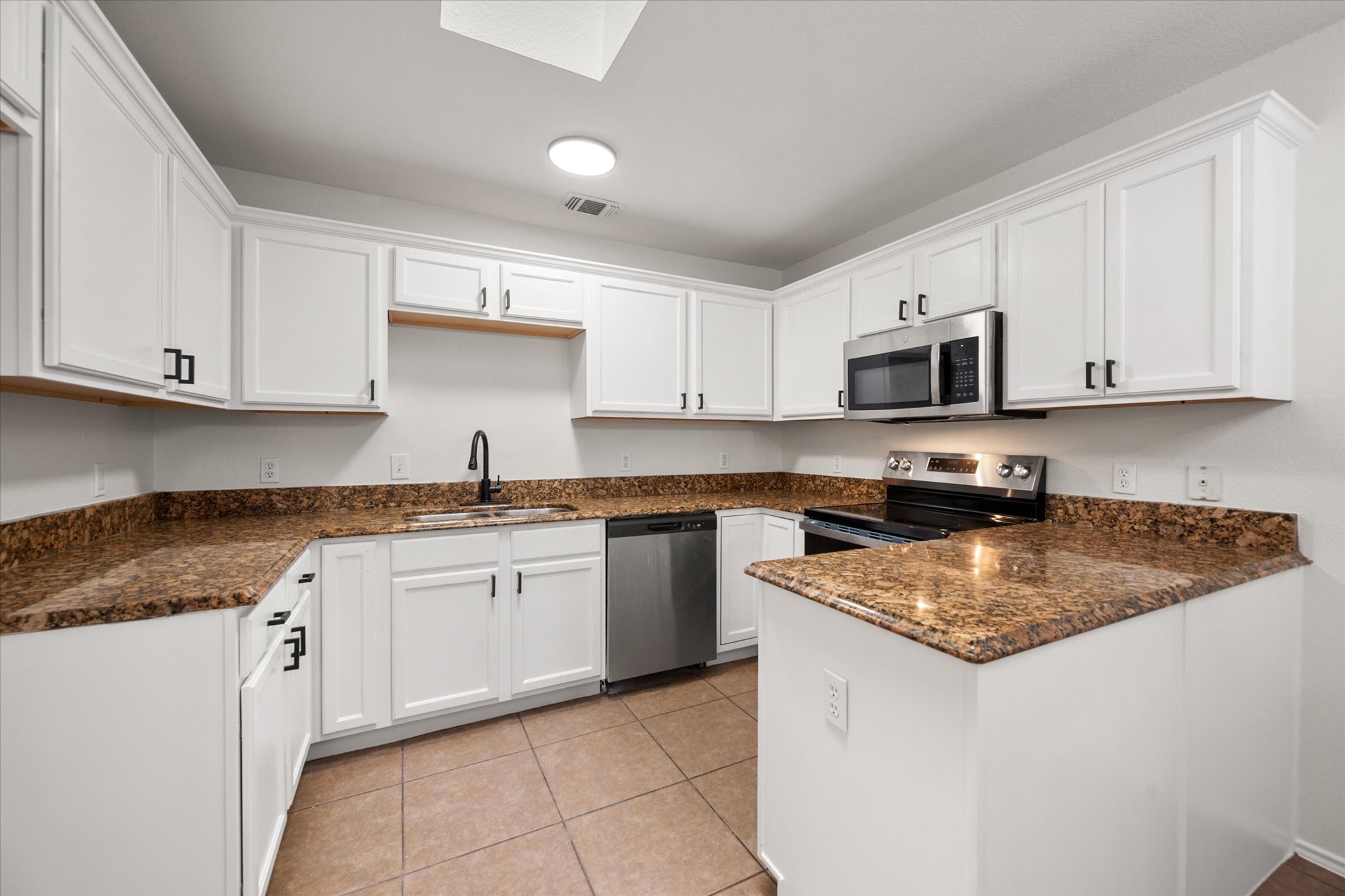 1627 Wintercrest Road Grand Prairie TX 75052