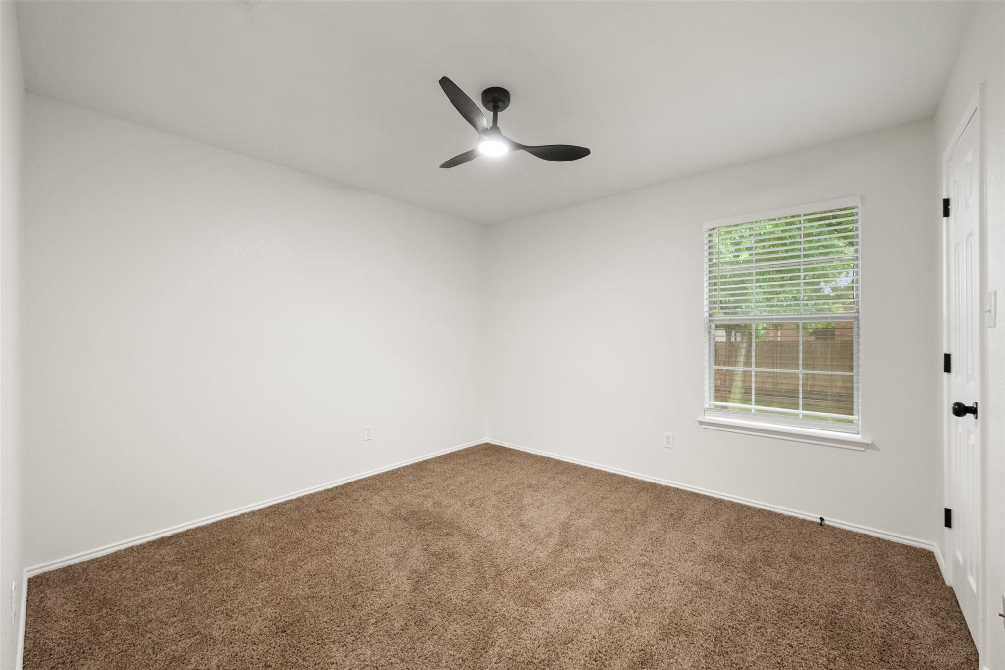 1627 Wintercrest Road Grand Prairie TX 75052