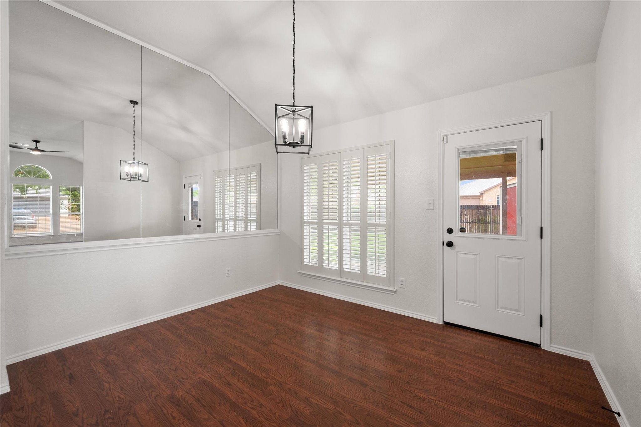 1627 Wintercrest Road Grand Prairie TX 75052