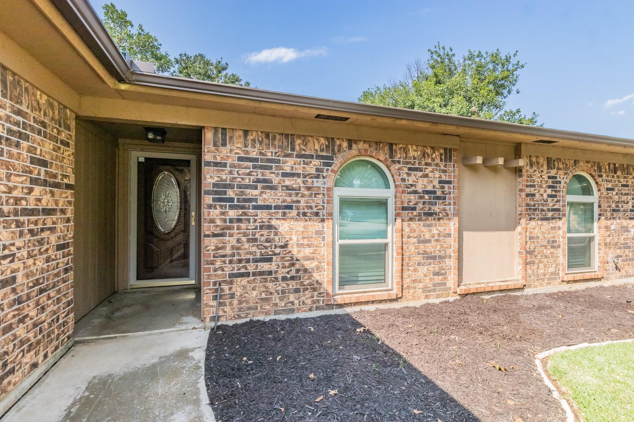 2013 Memphis Drive Bedford TX 76022