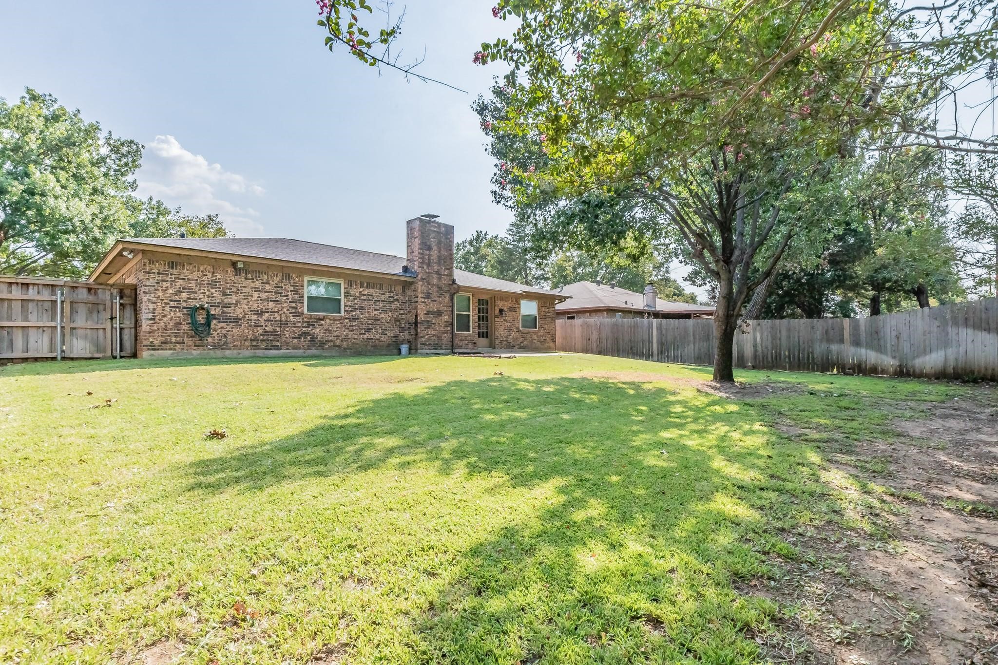 2013 Memphis Drive Bedford TX 76022