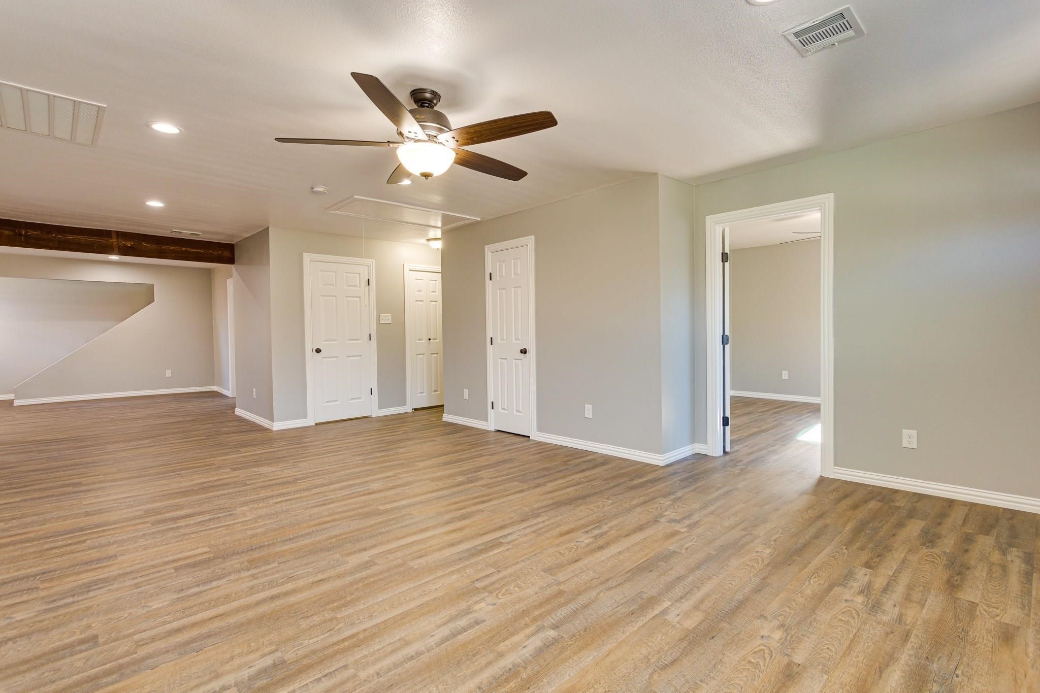 2725 Livingston Avenue Fort Worth TX 76110