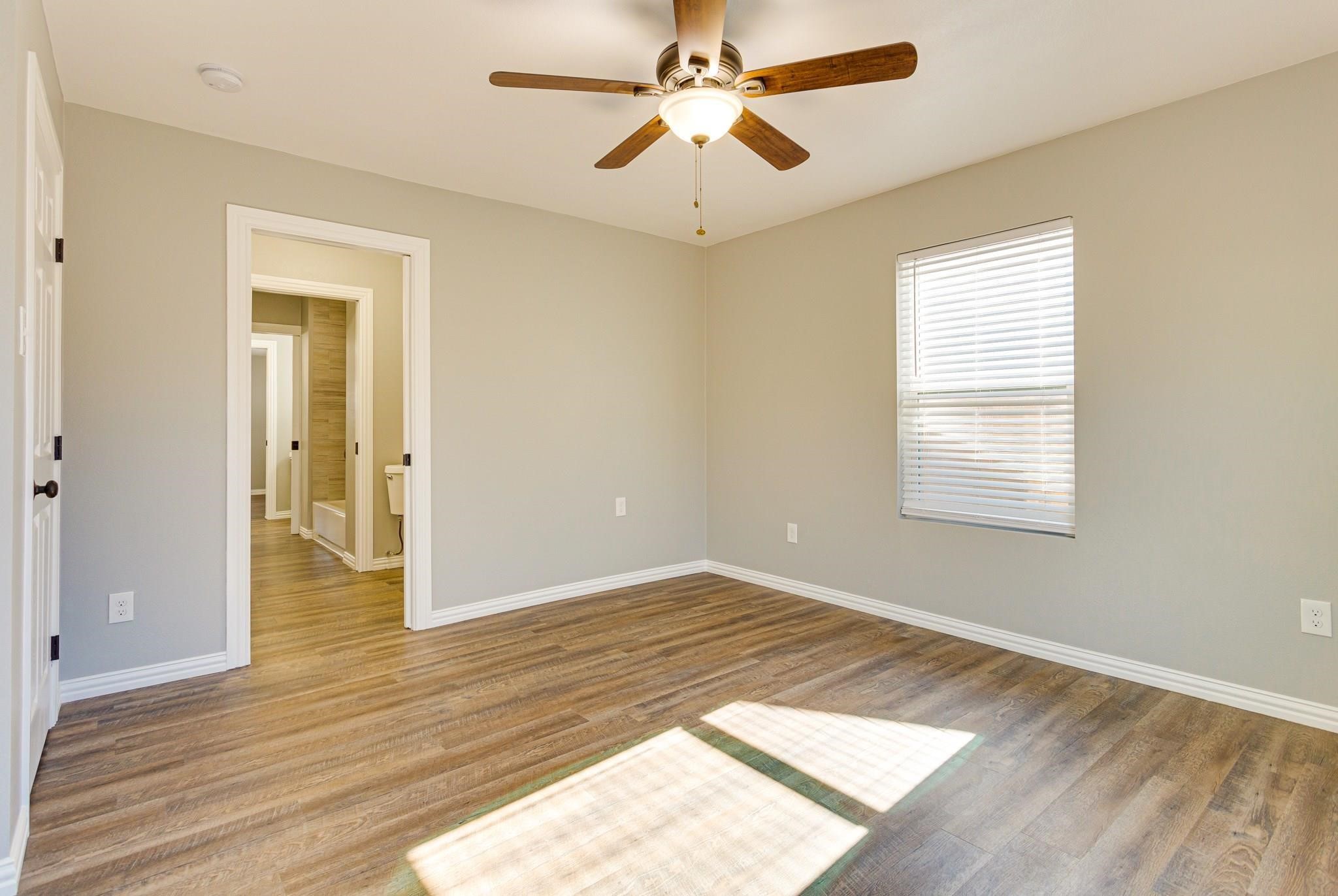 2725 Livingston Avenue Fort Worth TX 76110