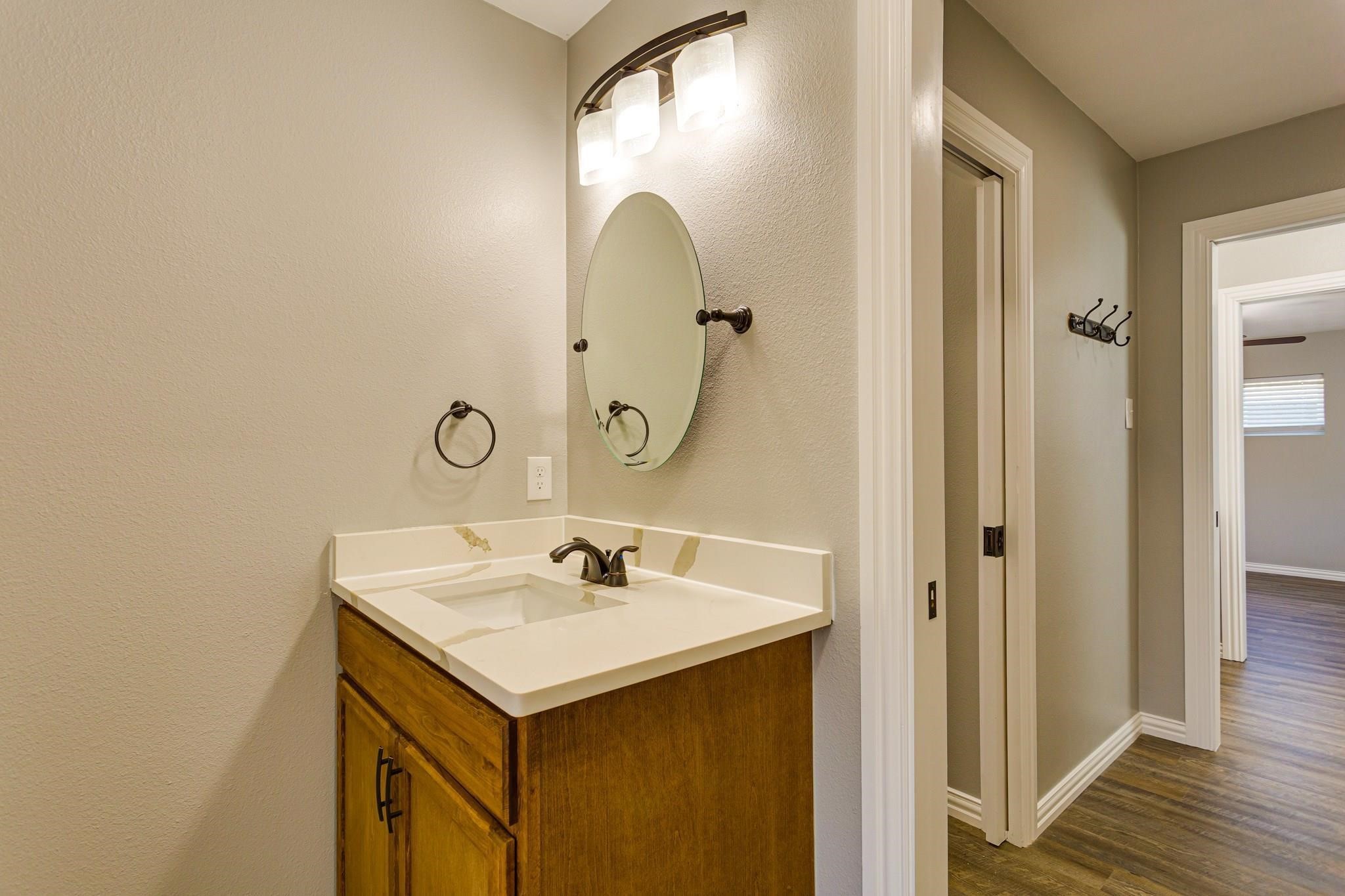2725 Livingston Avenue Fort Worth TX 76110