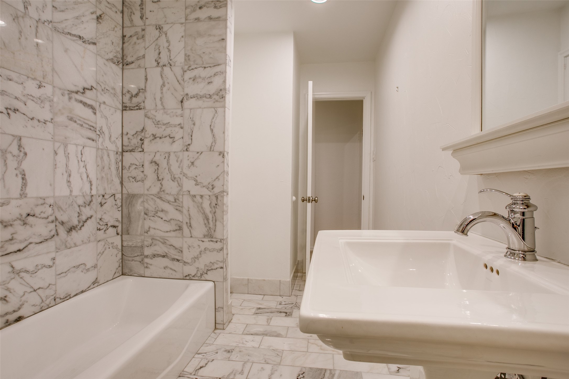 5815 Walnut Hill Lane Dallas TX 75230