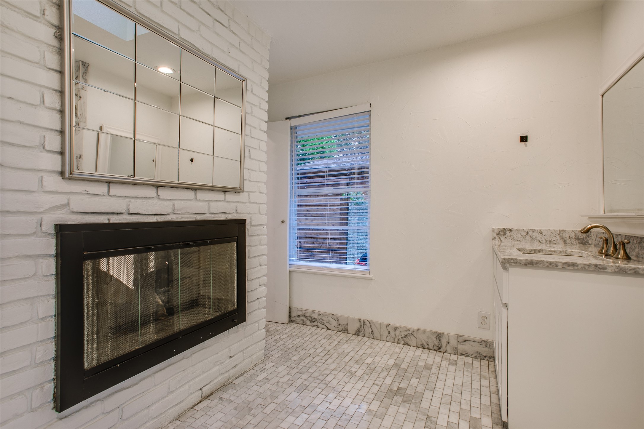 5815 Walnut Hill Lane Dallas TX 75230