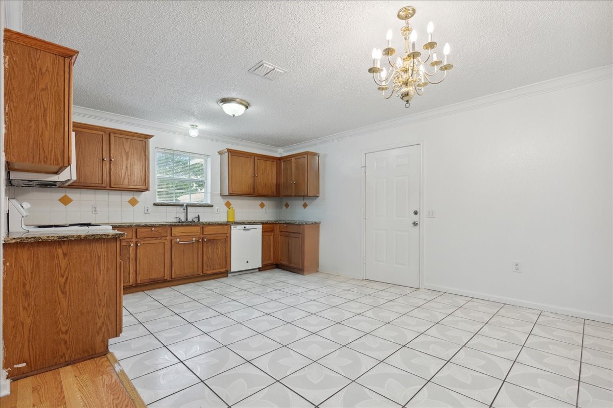 4043 Gray Oak Place Dallas TX 75212