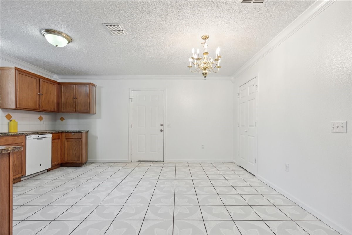 4043 Gray Oak Place Dallas TX 75212