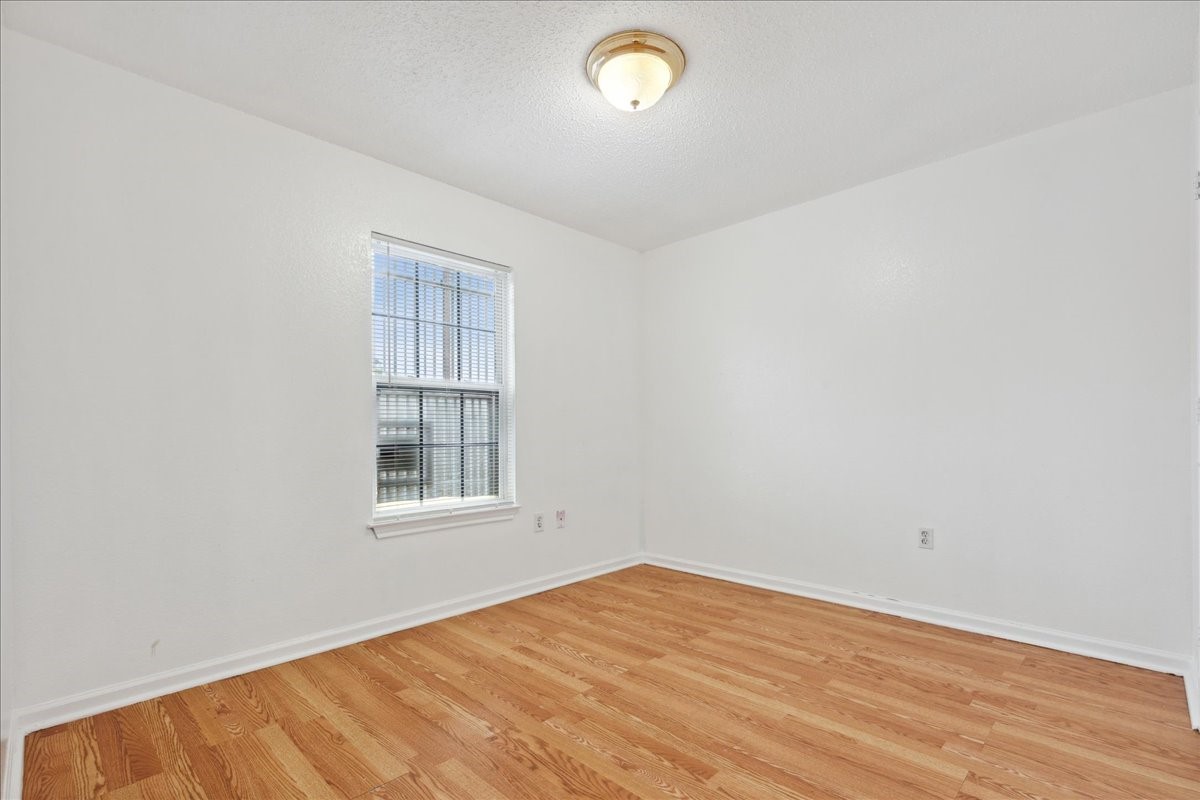 4043 Gray Oak Place Dallas TX 75212