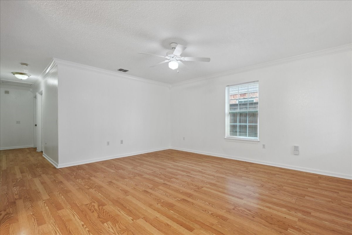 4043 Gray Oak Place Dallas TX 75212