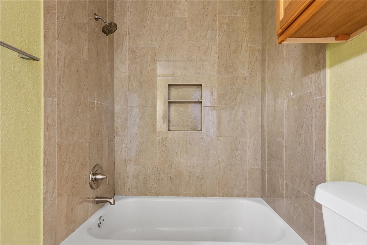 4043 Gray Oak Place Dallas TX 75212