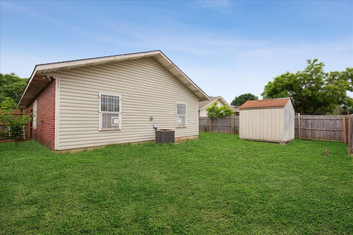 4043 Gray Oak Place Dallas TX 75212