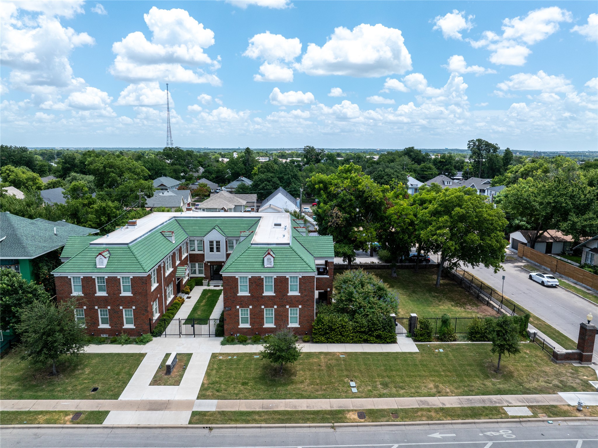2837 Hemphill Street Fort Worth TX 76110