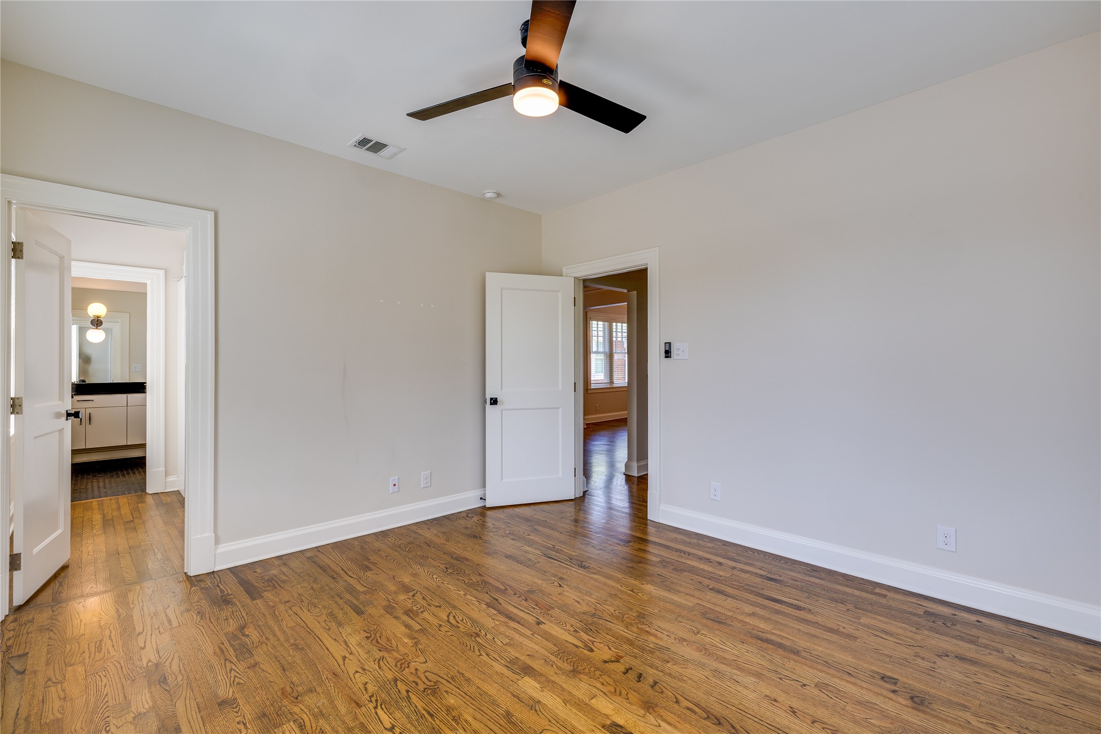 2837 Hemphill Street Fort Worth TX 76110