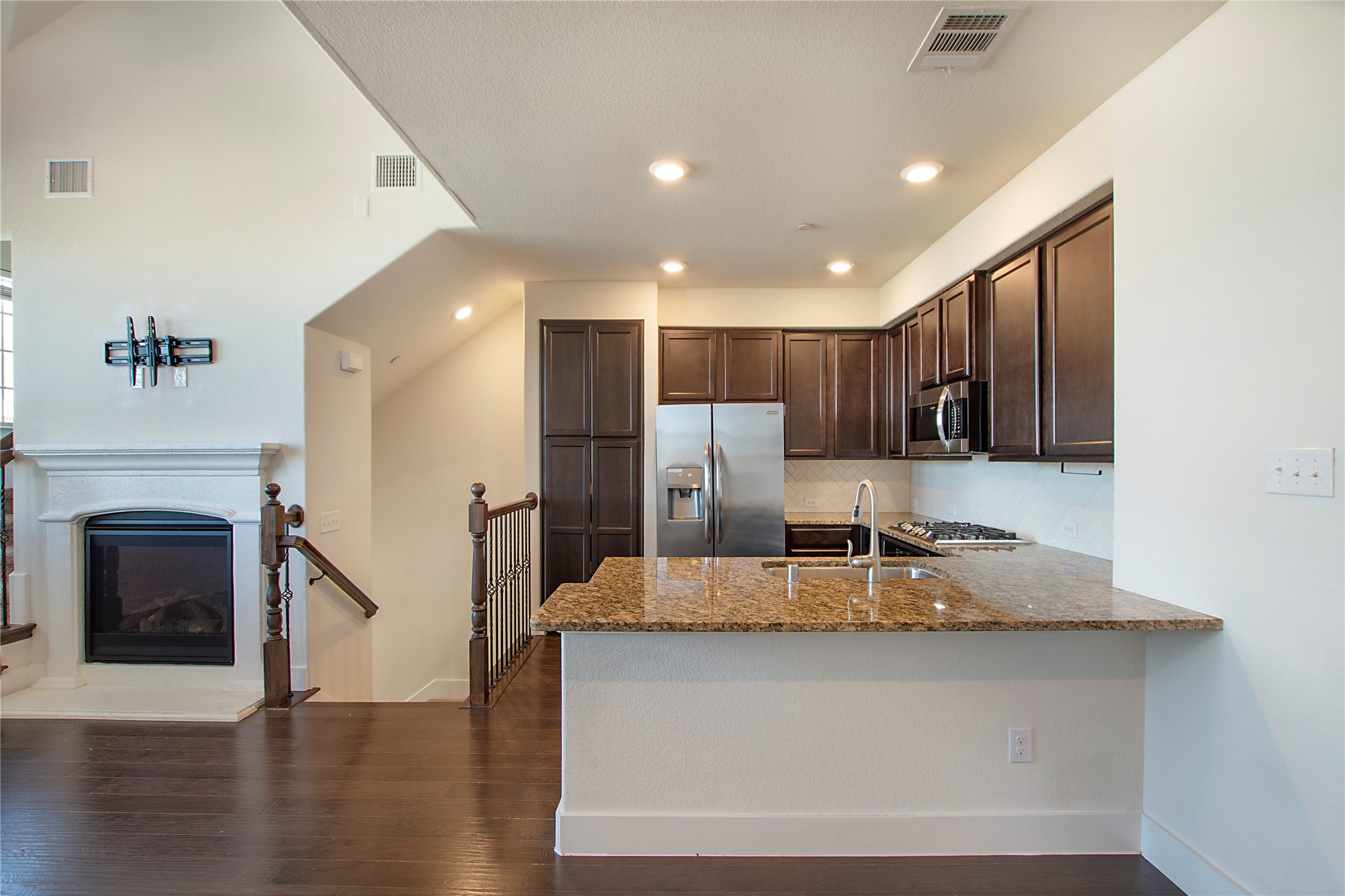2414 Magalia Lane Lewisville TX 75056