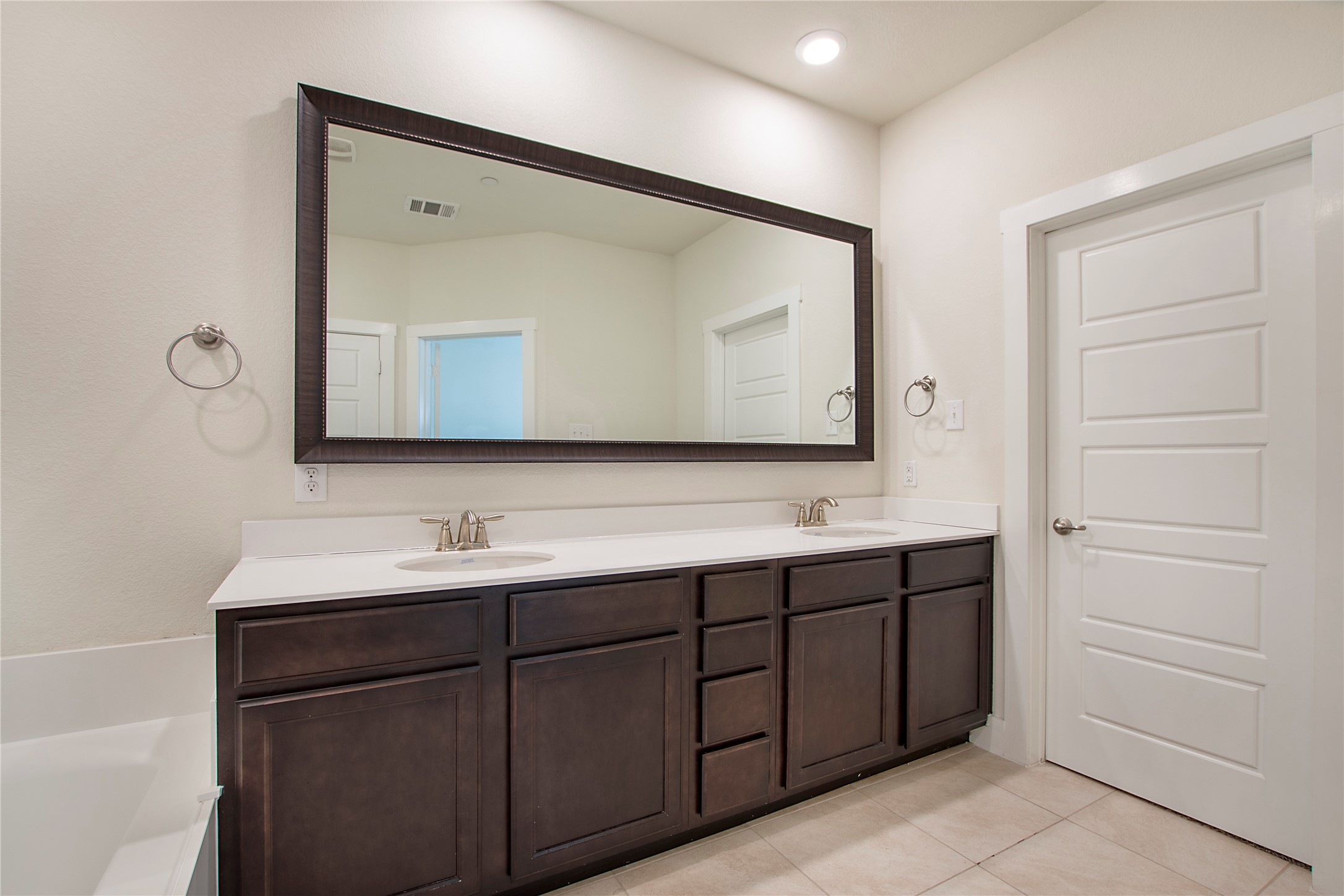 2414 Magalia Lane Lewisville TX 75056