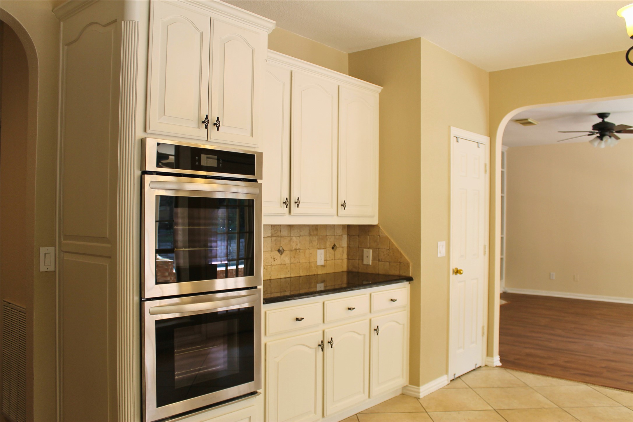 2719 Hidden Lake Drive Grapevine TX 76051