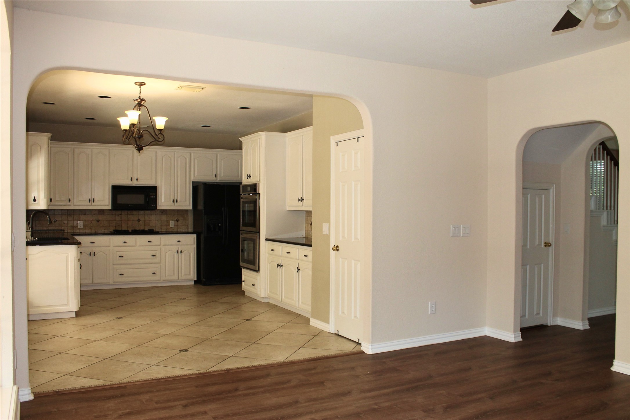 2719 Hidden Lake Drive Grapevine TX 76051