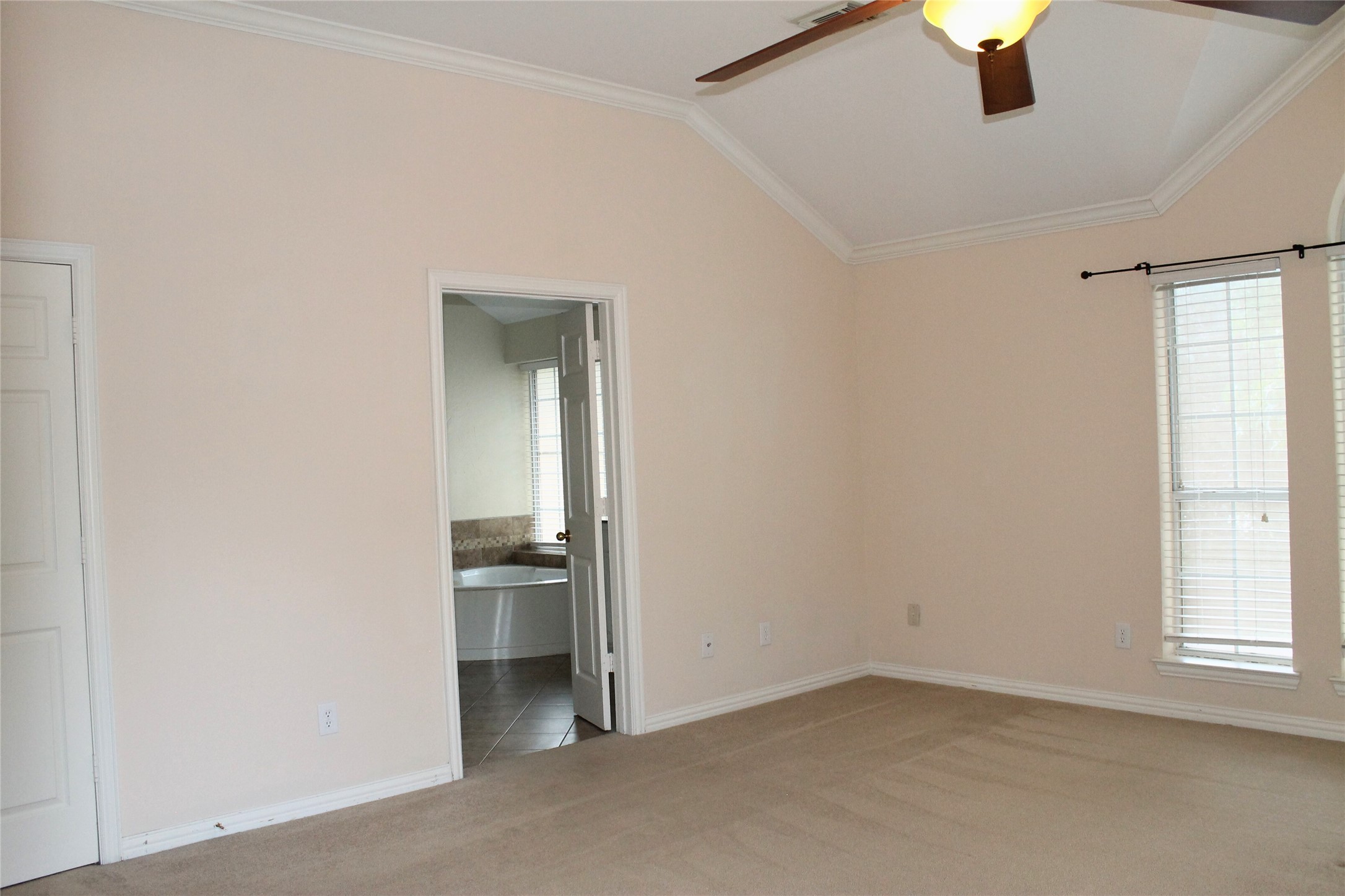 2719 Hidden Lake Drive Grapevine TX 76051