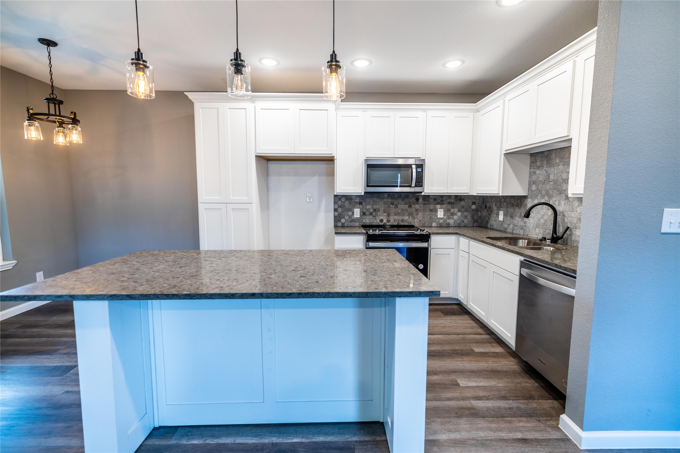 207 S James Street Alvarado TX 76009