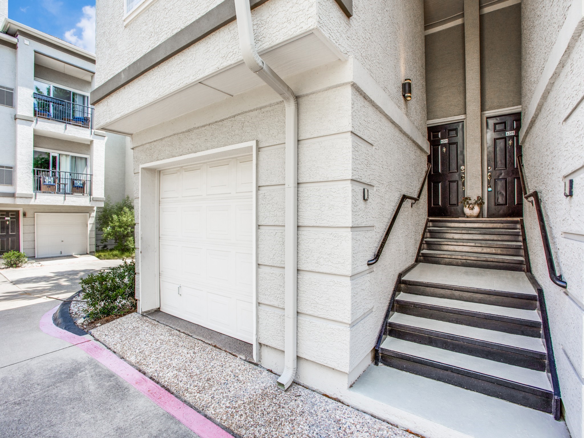 2201 Wolf Street Dallas TX 75201