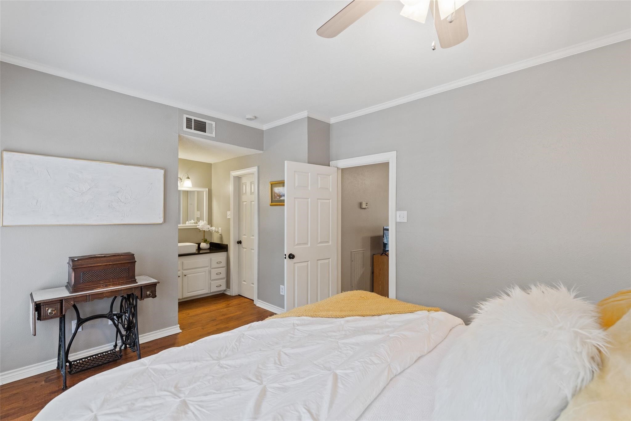 6318 Richmond Avenue Dallas TX 75214
