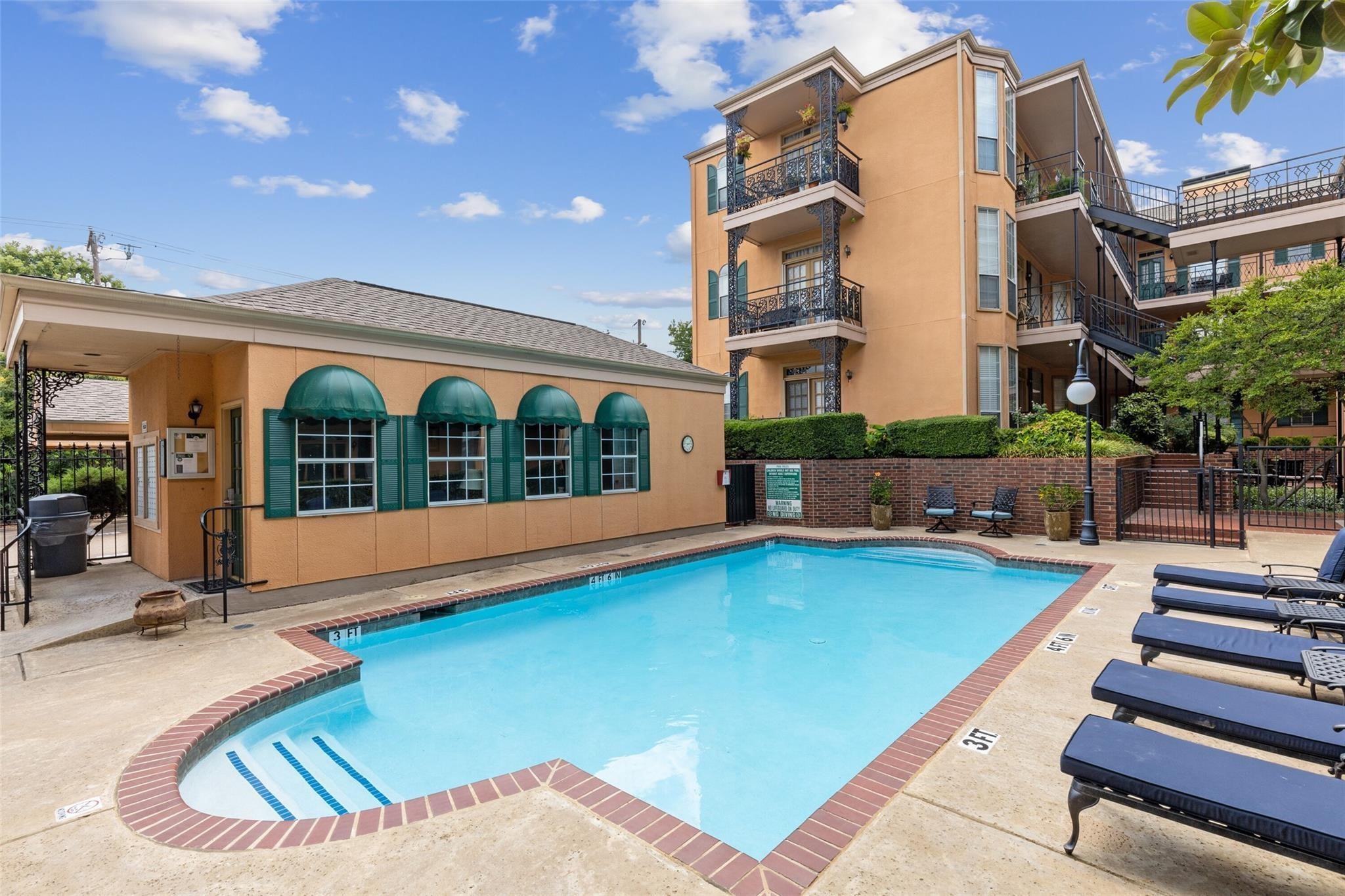 6318 Richmond Avenue Dallas TX 75214