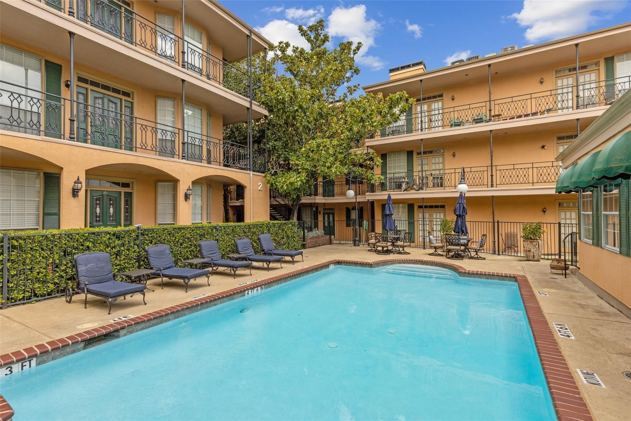 6318 Richmond Avenue Dallas TX 75214