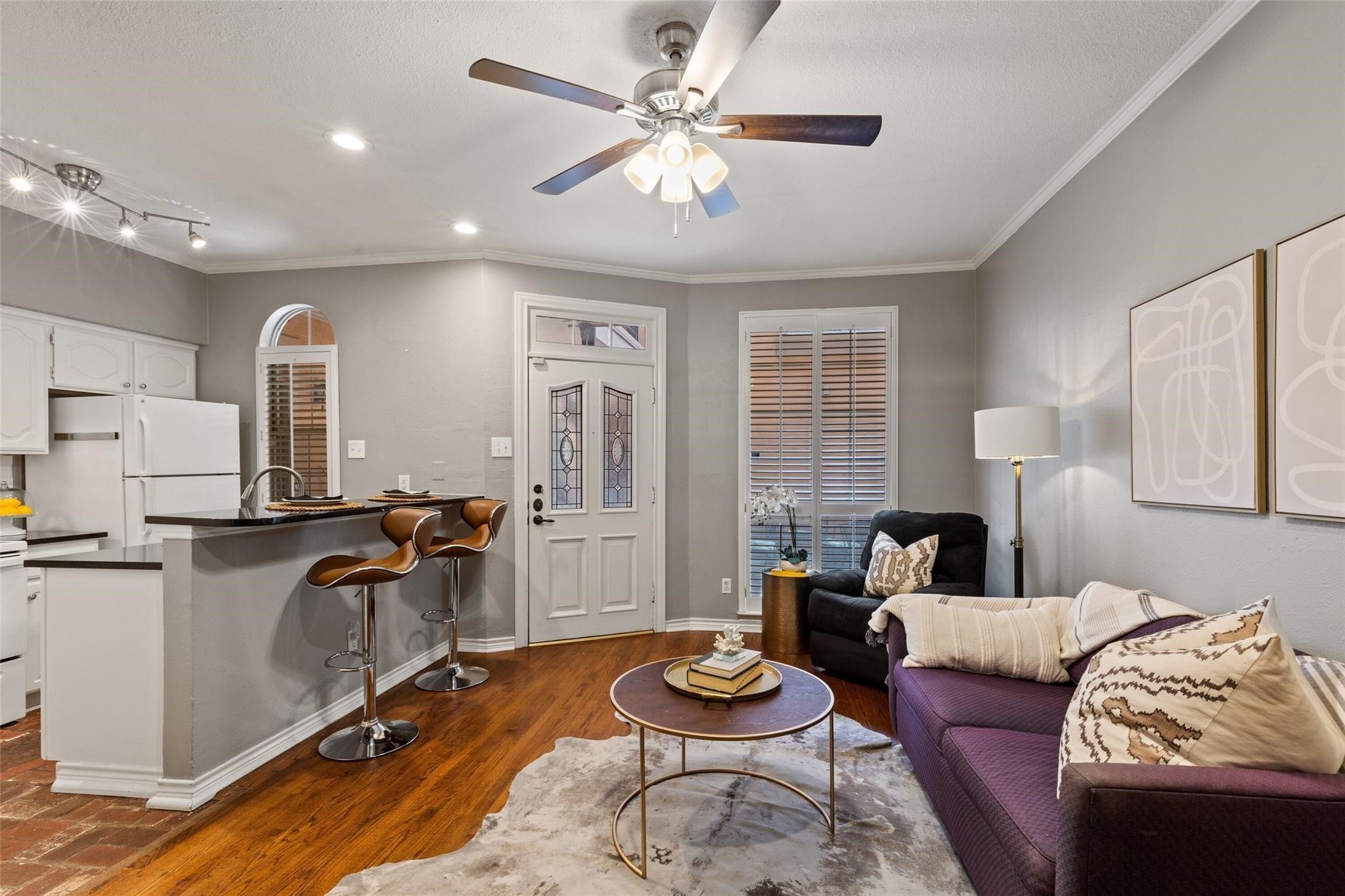 6318 Richmond Avenue Dallas TX 75214